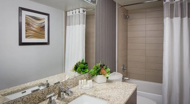 Номер Standard Courtyard Grand Rapids Downtown