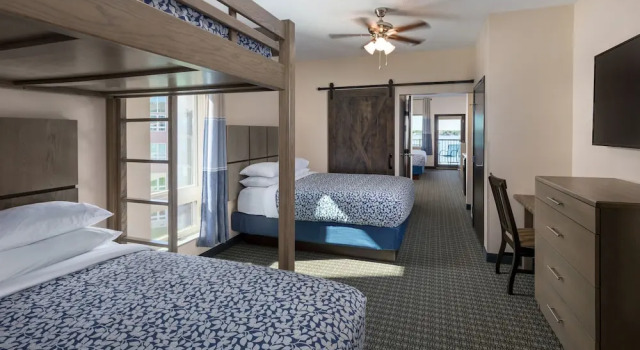 Номер Standard с 2 комнатами с видом на озеро Bridges Bay Resort