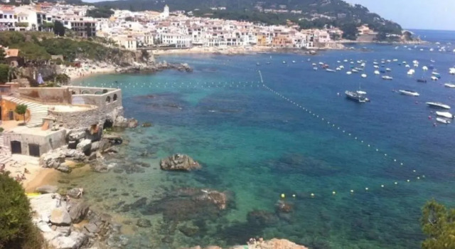 Torre vella 157 with views, Buchen Sie Hotel Tor Katalonien