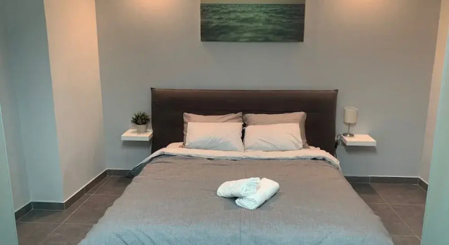 Academys Modern Apartment by Aesthetic & Luxurious, Забронировать Апартаменты/квартира Отели Афины с парковкой, рядом с Театр Каролос Коун "Театрон технис", Парковка