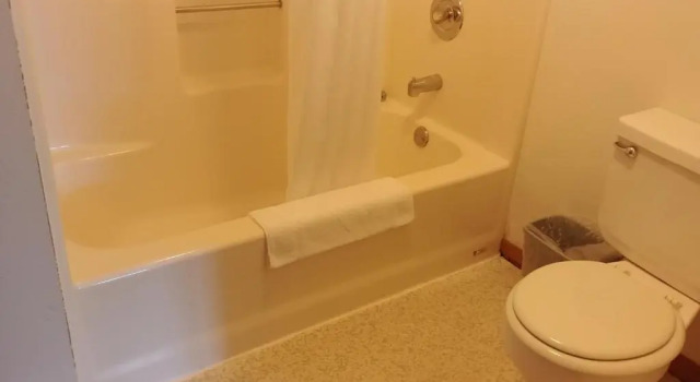 Номер Superior Falls Motel