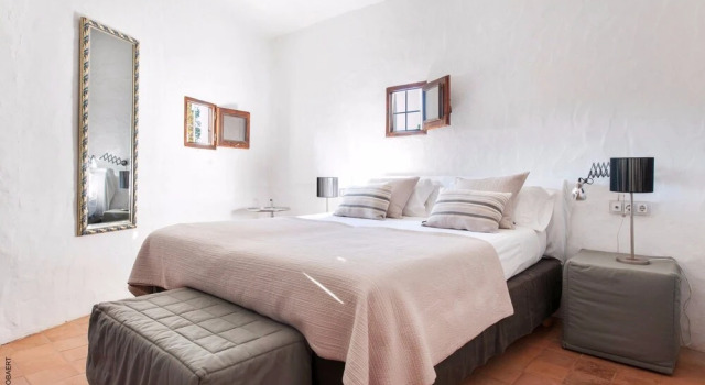 Villa Eiviss, Book Villa Hotels in Ibiza with a Pool, Swimming Pool