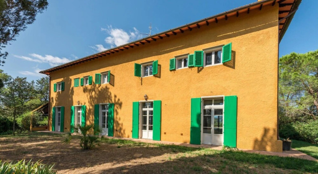 Awesome Home in Gavorrano With 5 Bedrooms, Wifi and Outdoor Swimming Pool, Book Hotel Gavorrano 