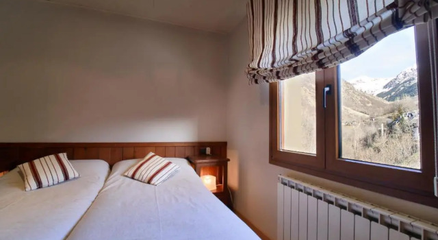 Hostau Era Claverola, Book Hotel Naut Aran Catalonia