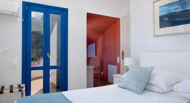 Santorini Mystique Garden, Забронировать Вилла Виллы Камари, Вилла