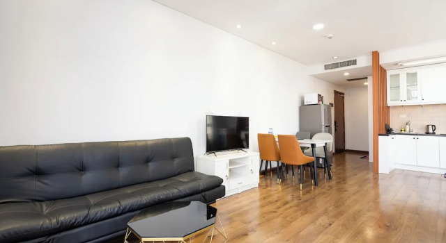 Night Life Lancaster 1br GymBarJapTown