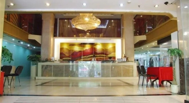 Silver Spring Hotel, Rezerwuj Hotel Hotele w Shenzhen z parkingiem, Parking