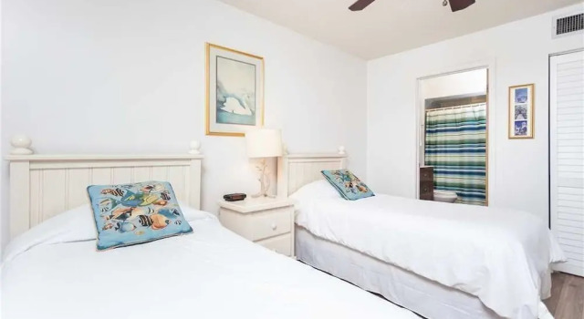Hibiscus 103B - Two Bedroom Condo, Rezerwuj Hotel Hotele w Saint Augustine Area z parkingiem, Parking