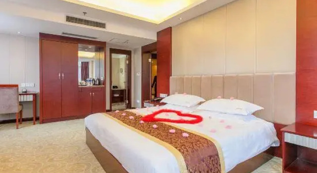 Dabieshan Hotel, Prenota Hotel Huanggang Hubei