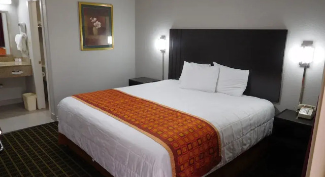 Двухместный номер Standard Deluxe Inn Motel