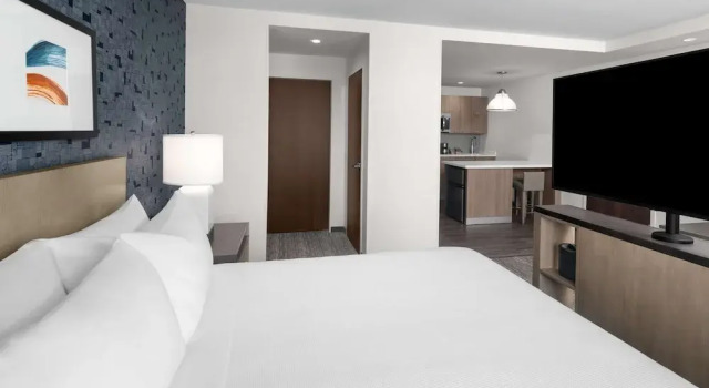 Двухместная Studio Suite с кухней Hyatt House Lansing-University Area