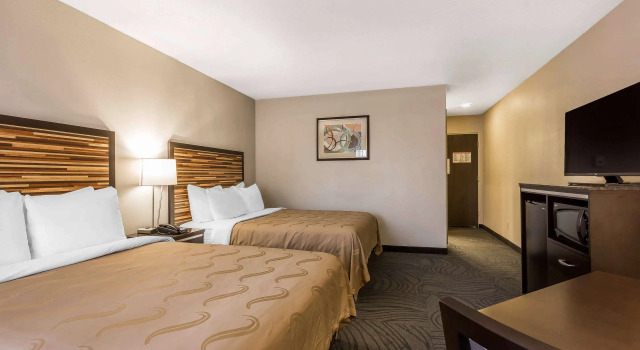 Четырёхместный номер Standard Quality Inn Fallbrook I-15