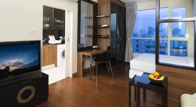 Ivy Thonglor 55