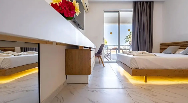 Двухместный номер Superior с видом на бассейн Lardos Bay Hotel