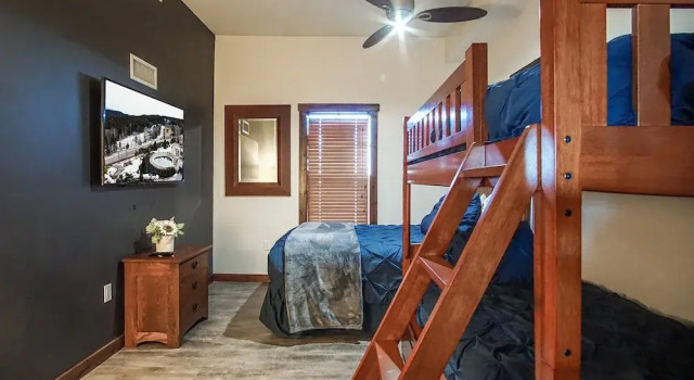 Soaring Eagle #403: 2 Bedrooms, 2 Full Baths