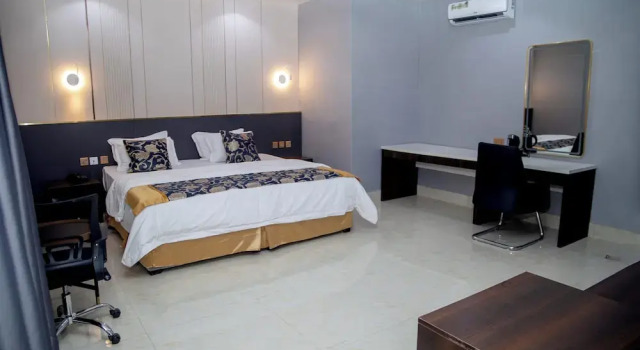 Номер Deluxe Skyline View Hotel and Suites