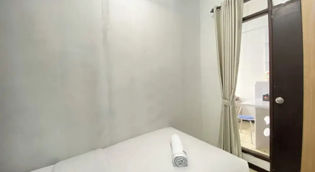 Апартаменты Standard Homey 2Br Furnished Apartment At The Edge Bandung