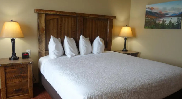 Номер Standard Glacier International Lodge