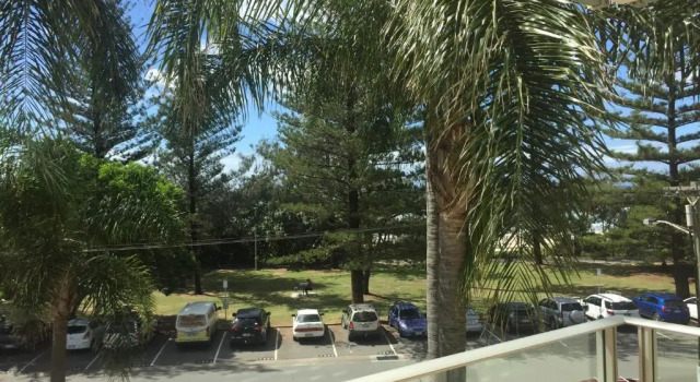 Апартаменты Standard Pacific Regis Beachfront Holiday Apartments