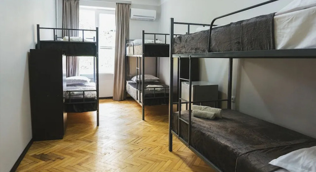 Lagunainn Hostel, Забронировать Хостел Вера Тбилиси, рядом с Tеатр имени Марджанишвили