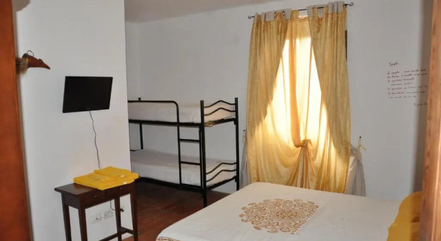 Четырёхместный номер Standard с видом на сад Agriturismo Dai Du Bourdei