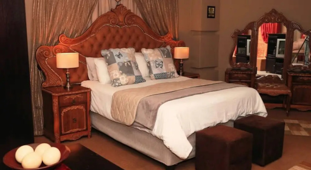 Четырёхместный номер Standard Big "5" Guesthouse