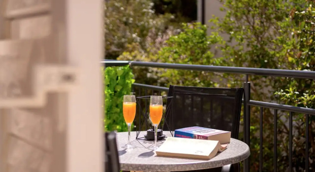 Апартаменты Deluxe Beachfront Villa near Zlatni rat