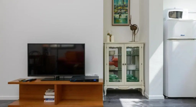 Unique Frug Apartment by TLV2rent, Забронировать Апартаменты/квартира Отели Тель-Авива с парковкой, рядом с Пляж Иерусалим, Парковка