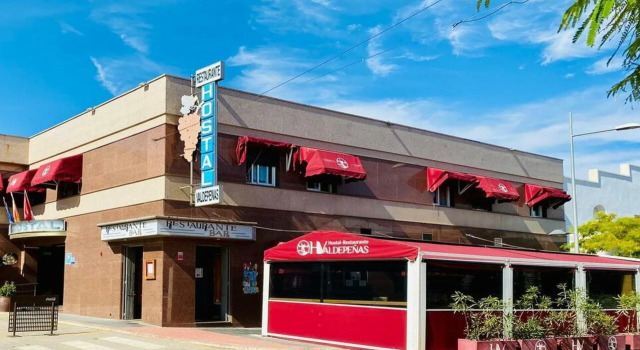 Hostal Valdepeñas by Bossh! Hotels, Забронировать Отель Вальдепеньяс Ciudad Real Province