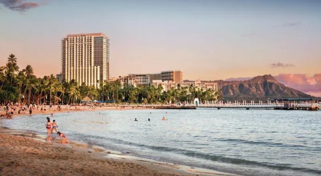 Люкс Deluxe с 2 комнатами Ka Laʻi Waikiki Beach, LXR Hotels & Resorts