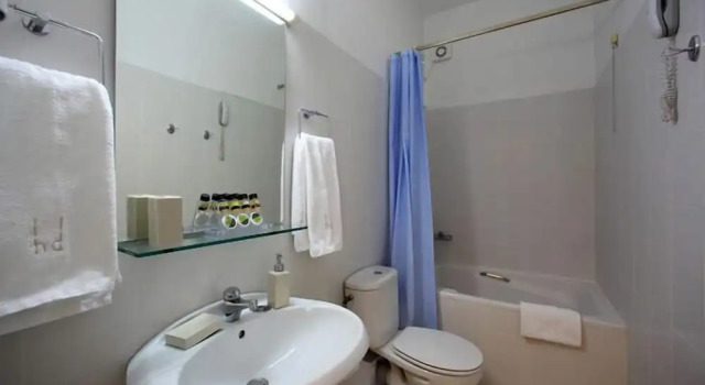 Номер Standard с балконом Dioscouri Hotel