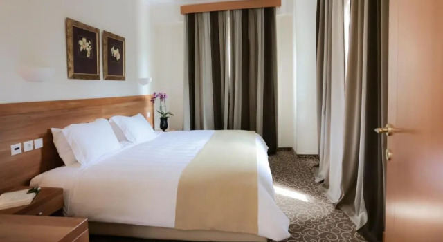 Семейный люкс с 2 комнатами Chloe Luxury Hotel