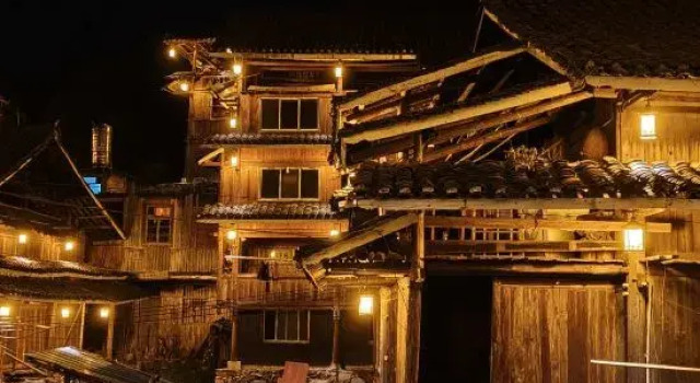 Sanjiang Xiyuan Chinese Inn, Book Hotel Liuzhou Guangxi