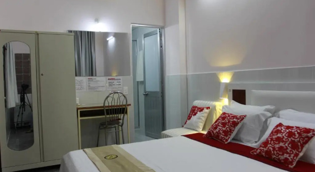 Номер Standard QUANG SAIGON Hotel- 40-7 Bùi Viện-Walking street