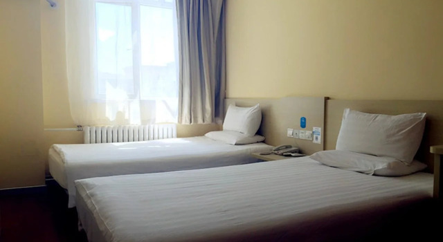 Hanting Hotel Yining Shanghai Town
