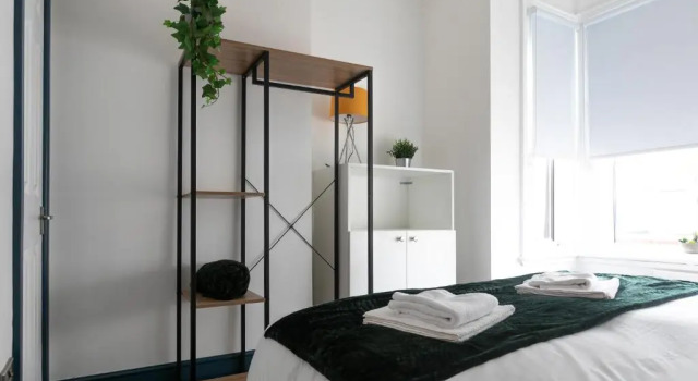Modern Contractor House & Garden & Free Parking, Забронировать Отель Дерби Дербишир