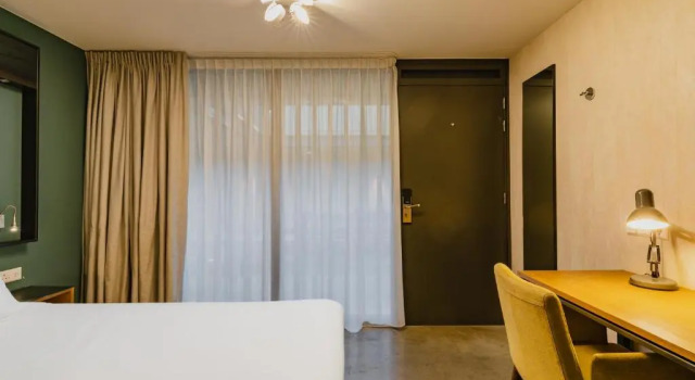 Двухместный номер Standard Hotel De Hallen