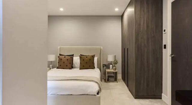 The Westbourne Park Place - Elegant 3bdr Flat