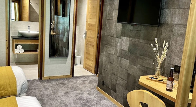 Трёхместный номер Superior Hameau des Prodains - Hôtel