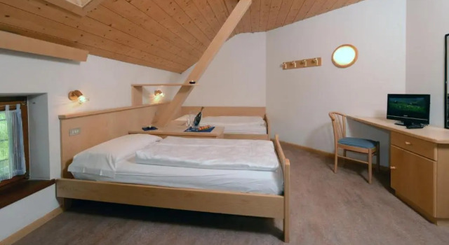 Двухместный номер Standard с видом на сад Hotel Casa Alpina - Alpin Haus
