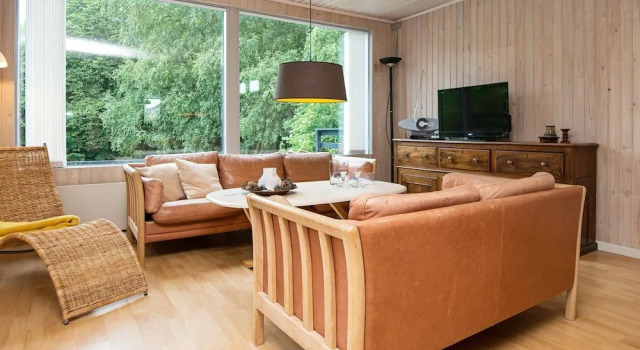 Inviting Holiday Home in Ebeltoft With Barbecue, Забронировать Отель Эбельтофт 