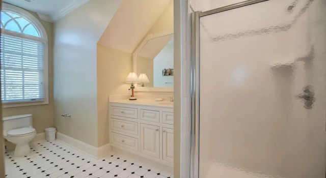 162 Marsh 5 Br home by RedAwning, Book Hotel 3-stjernede hoteller i Debordieu Colony, 3*