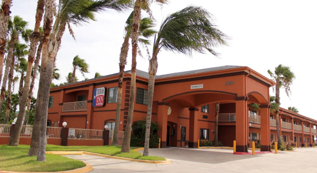 Texas Inn and Suites McAllen at La Plaza Mall and Airport, Rezervovat Mini-hotel McAllen Rio Grande Valley