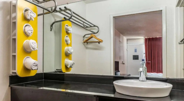 Четырёхместный номер Standard Motel 6-Natchitoches, LA