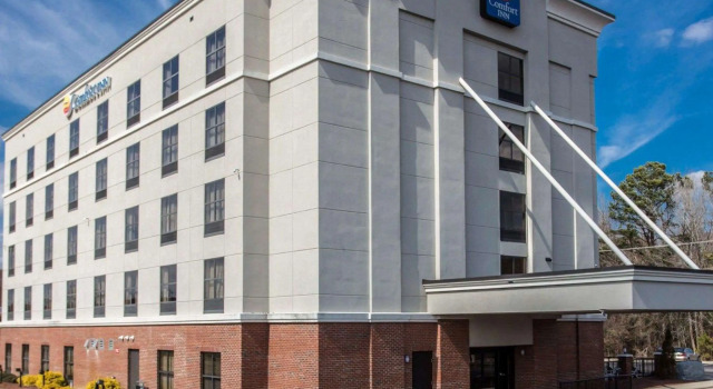 Comfort Inn & Suites Lumberton Central I-95, Забронировать Отель Отели Ламбертон с завтраком, Завтраки