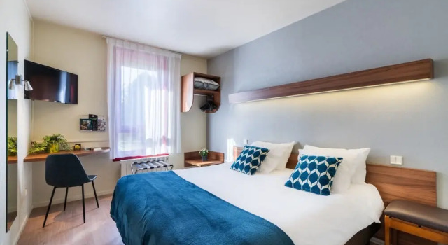 Двухместный номер Comfort Logis Hôtel Restaurant Le Sainte Mère