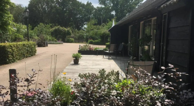 Klein Vreugderijk, Rezervovat Hotel Hotely v Salland s bazénem, Bazén