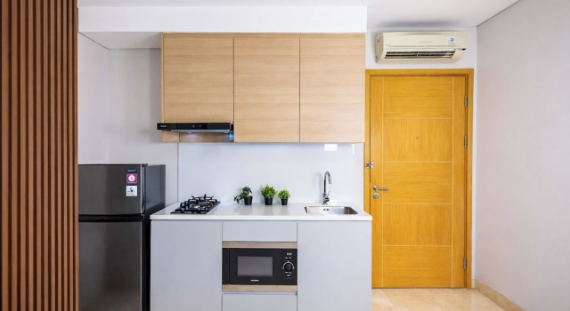 Апартаменты Standard Chic And Homey 2Br At Capitol Suites Apartment
