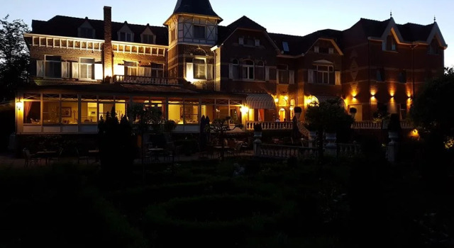 Vakantiewoning Venderhof, Rezerwuj Hotel Hotele w Bruksela z parkingiem, Parking
