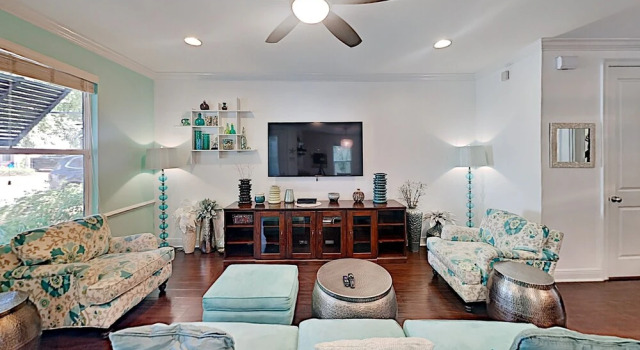 New Listing! #bestvacationever: Beachside Getaway 4 Bedroom Home, Забронировать Дом для отпуска Дестин Emerald Coast, рядом с Парк Джеймса Ли